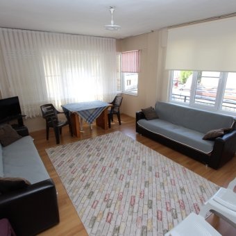 Akçay Merkez'de Sezonluk Eşyalı Kiralık Yazlık