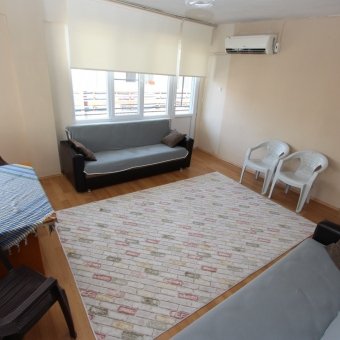 Akçay Merkez'de Sezonluk Eşyalı Kiralık Yazlık