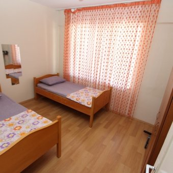 Akçay Merkez'de Sezonluk Eşyalı Kiralık Yazlık