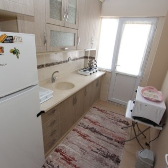 Akçay Merkez'de Sezonluk Eşyalı Kiralık Yazlık