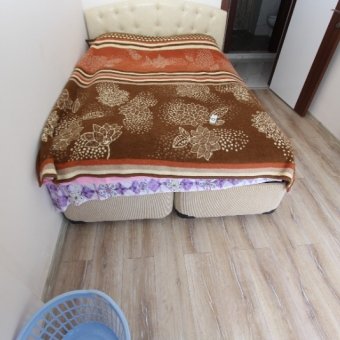 Kaz Dağları'nın eteğinde Güre'de satılık müstakil triplex ev.