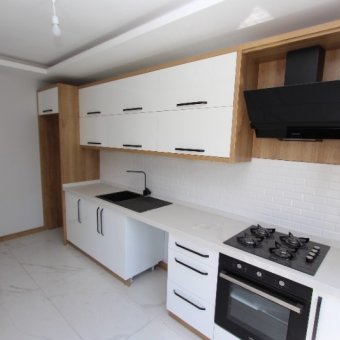 AKÇAY ALTINKUM'DA DENİZE YAKIN SATILIK 2+1 ARAKAT DAİRE