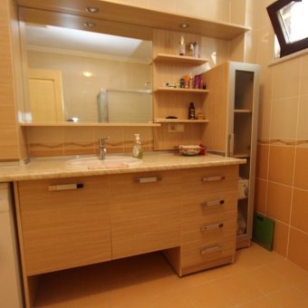 AKÇAY YENİMAHALEDE SATILIK DENİZE 50M 375M ARSA İÇİNDE MÜSTAKİL VİLLA
