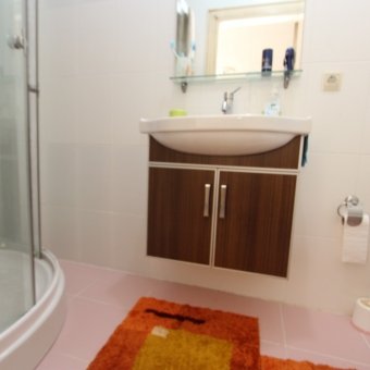 AKÇAY YENİMAHALEDE SATILIK DENİZE 50M 375M ARSA İÇİNDE MÜSTAKİL VİLLA