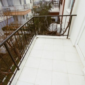 AKÇAYDA SİTE İÇİNDE SATILIK 4+1 TRİPLEKS MÜSTAKİL EV