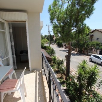 AKÇAY YENİMAHALLEDE SATILIK DENİZE 30.M MANZARALI ARA KAT ÖN CEPHE 2+1 DAİRE