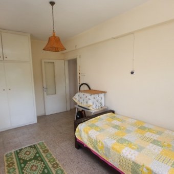 AKÇAY YENİMAHALLEDE SATILIK DENİZE 30.M MANZARALI ARA KAT ÖN CEPHE 2+1 DAİRE