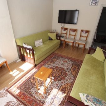 Akçay Merkezde 3+1 Giriş Üstü Satılık Daire