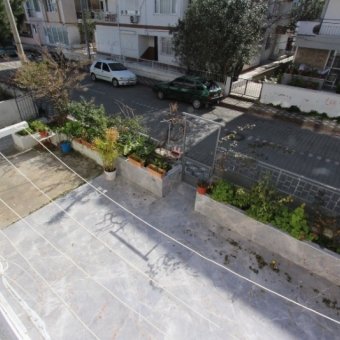 Akçay Merkezde 3+1 Giriş Üstü Satılık Daire
