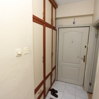 Akçay Merkezde 3+1 Giriş Üstü Satılık Daire