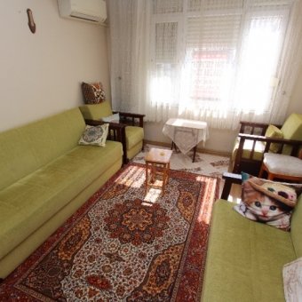 Akçay Merkezde 3+1 Giriş Üstü Satılık Daire