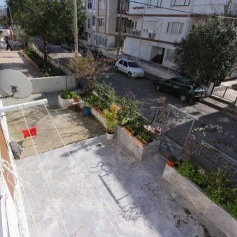 Akçay Merkezde 3+1 Giriş Üstü Satılık Daire