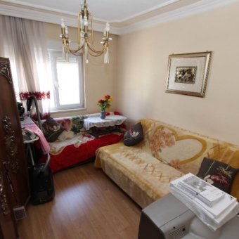 Akçay Sarıkız'da 150 Metrekare 3+1 Giriş Üstü Satılık Daire