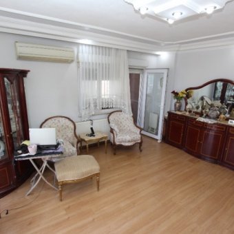 Akçay Sarıkız'da 150 Metrekare 3+1 Giriş Üstü Satılık Daire