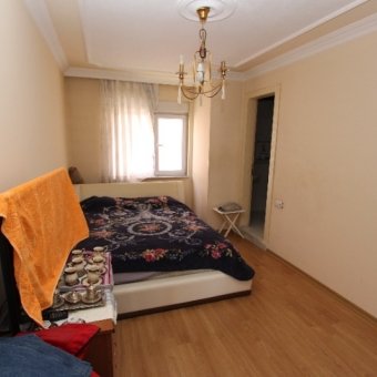 Akçay Sarıkız'da 150 Metrekare 3+1 Giriş Üstü Satılık Daire