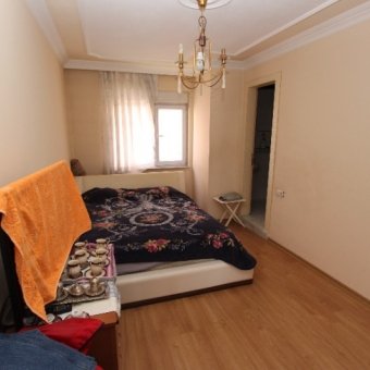 Akçay Sarıkız'da 150 Metrekare 3+1 Giriş Üstü Satılık Daire