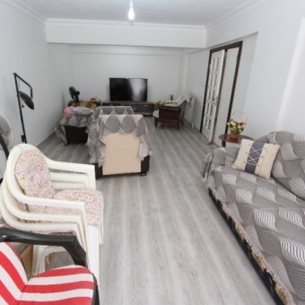 Akçay Merkezde Satılık 3+1 Ara Kat Daire