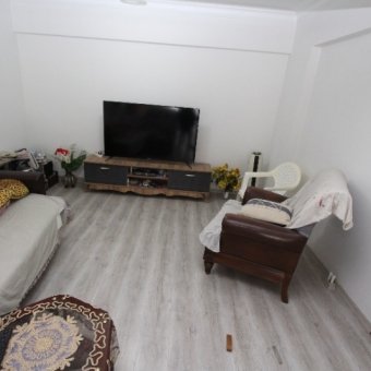 Akçay Merkezde Satılık 3+1 Ara Kat Daire