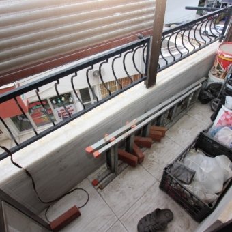 Akçay Merkezde Satılık 3+1 Ara Kat Daire