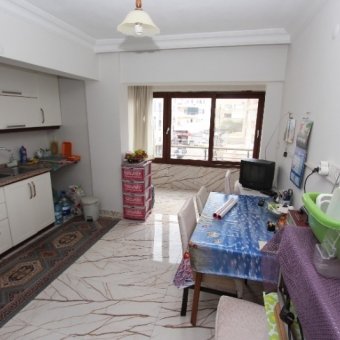 Akçay Merkezde Satılık 3+1 Ara Kat Daire