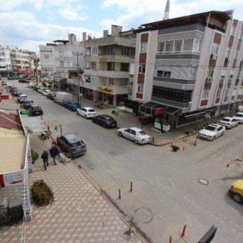 Akçay Merkezde Satılık 3+1 Ara Kat Daire