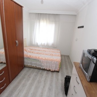 Akçay Merkezde Satılık 3+1 Ara Kat Daire