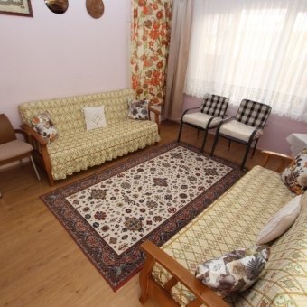Akçay Merkez'de 2+1 Eşyalı Yüksek Giriş Kat Satılık Daire