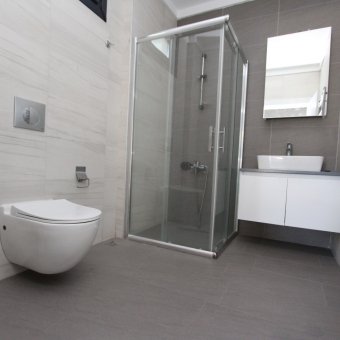 Edremit Güre'de Havuzlu Site İçinde Kiralık Villa