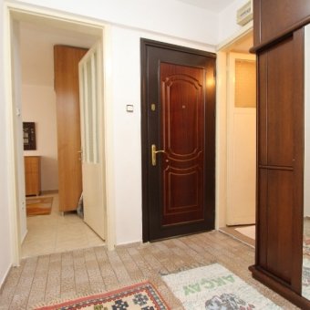 Akçay Sarıkız Mahallesinde Giriş Üstü 2+1 Masrafsız Satılık Daire