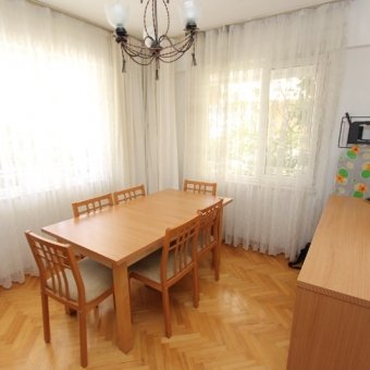 Akçay Sarıkız Mahallesinde Giriş Üstü 2+1 Masrafsız Satılık Daire