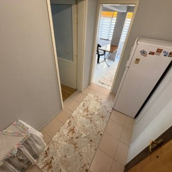 Balıkesir Edremit Akçay Sarıkız Mahallesinde Öğrenci ve Öğretmene 80 Metrekere 2+1 Ara Kat Eşyalı Kiralık Daire