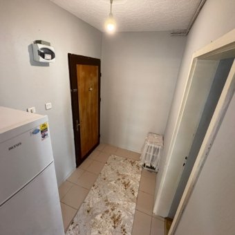 Balıkesir Edremit Akçay Sarıkız Mahallesinde Öğrenci ve Öğretmene 80 Metrekere 2+1 Ara Kat Eşyalı Kiralık Daire