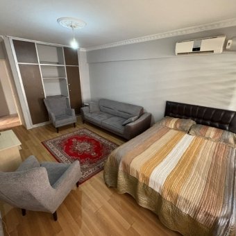 Balıkesir Edremit Akçay Sarıkız Mahallesinde Öğrenci ve Öğretmene 80 Metrekere 2+1 Ara Kat Eşyalı Kiralık Daire