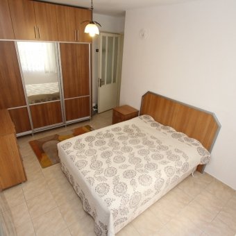 Balıkesir Edremit Akçay Sarıkız Mahallesinde 24031 Sokak 2+1 Giriş Üstü Öğrenciye Özel  Eşyalı Kiralık Daire