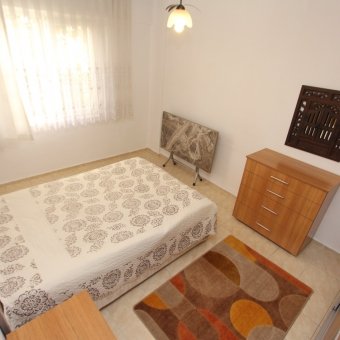 Balıkesir Edremit Akçay Sarıkız Mahallesinde 24031 Sokak 2+1 Giriş Üstü Öğrenciye Özel  Eşyalı Kiralık Daire