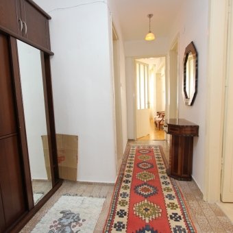 Balıkesir Edremit Akçay Sarıkız Mahallesinde 24031 Sokak 2+1 Giriş Üstü Öğrenciye Özel  Eşyalı Kiralık Daire