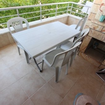 Balıkesir Edremit Akçay Mahallesinde Öğrenciye Ve Öğretmene 3+1 Giriş Üstü 130 Metrekare Eşyalı Kiralık Daire