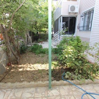 Balıkesir Edremit Akçay Mahallesinde Öğrenciye Ve Öğretmene 3+1 Giriş Üstü 130 Metrekare Eşyalı Kiralık Daire