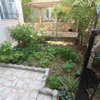 Balıkesir Edremit Akçay Mahallesinde Öğrenciye Ve Öğretmene 3+1 Giriş Üstü 130 Metrekare Eşyalı Kiralık Daire