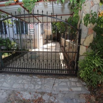 Balıkesir Edremit Akçay Mahallesinde Öğrenciye Ve Öğretmene 3+1 Giriş Üstü 130 Metrekare Eşyalı Kiralık Daire