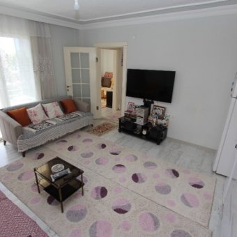 Akçay Cemiltemel'de 2+1 Giriş Üstü Açık Mutfak 70 Metrekare Eşyalı Sürekli Kiralık Daire