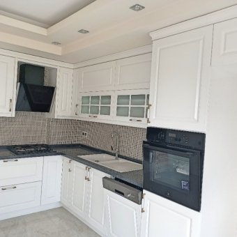 Ayvalık Sarımsaklı' da Satılık Süper Lüks Tripleks Villa.