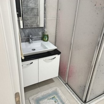 Sarımsaklı Merkezde   Satılık 3+1 Lüks Yeni Daire.