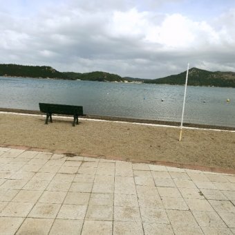 REPAL' den Sarımsaklı' da Denize Sıfır 1+1 Satılık Daire.