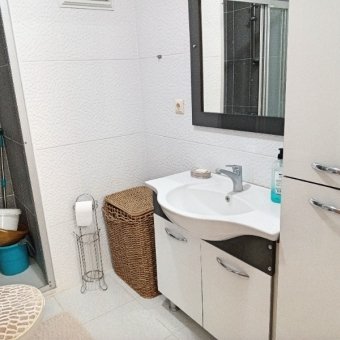REPAL' den Sarımsaklı Merkezde 2+1 Eşyalı Site İçinde Satılık Daire.