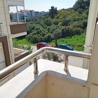 REPAL' den Sarımsaklı Merkezde 2+1 Eşyalı Site İçinde Satılık Daire.