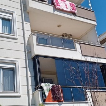REPAL' den Sarımsaklı Merkezde 2+1 Eşyalı Site İçinde Satılık Daire.