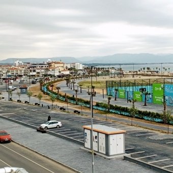 REPAL' den Sarımsaklı Sahilde Deniz Manzaralı 3+1 Satılık Daire.