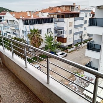 REPAL' den Sarımsaklı Merkezde Denize Sıfır  Muhteşem Manzaralı Satılık Daire.
