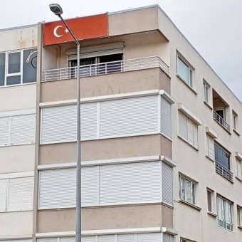 REPAL' den Sarımsaklı Merkezde Denize Sıfır  Muhteşem Manzaralı Satılık Daire.